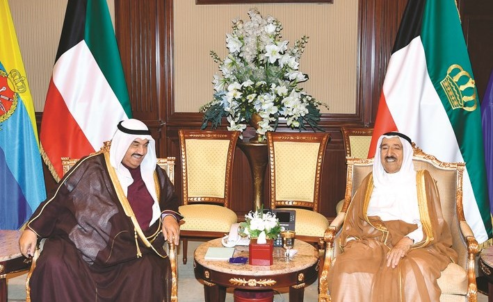 صاحب السمو الأمير الشيخ صباح الأحمد مستقبلا سمو الشيخ ناصر المحمد﻿
