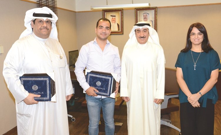 الزميل سعد العلي خلال تكريم الفائزين بمسابقة كليك﻿