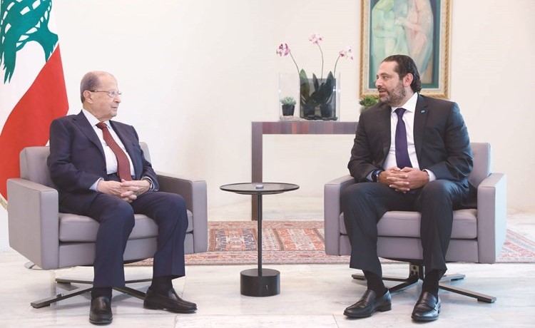 الرئيس العماد ميشال عون مستقبلا الرئيس المكلف سعد الحريري في بعبدا	(محمود الطويل)﻿