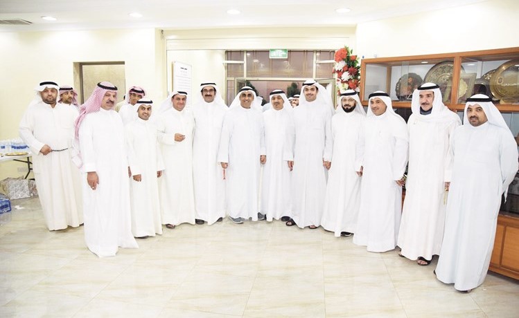 عدد من أعضاء الاتحاد مع الفائزين﻿