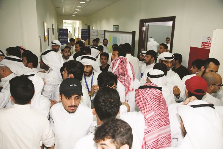 إقبال طلابي كثيف على التصويت- (عادل سلامة)﻿