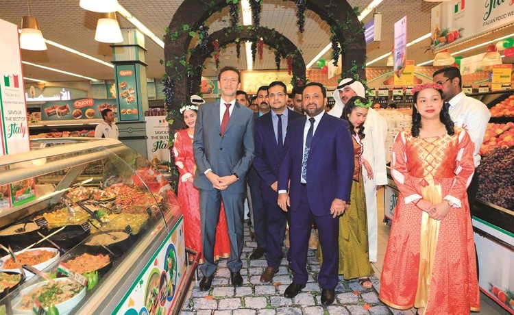 جولة داخل المهرجان ﻿