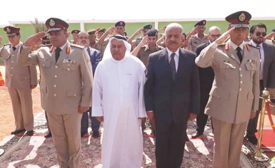 سفيرنا بالقاهرة محمد صالح الذويخ خلال زيارته مقابر شهداء حرب أكتوبر  ﻿