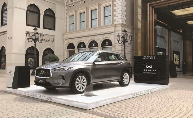 «إنفينيتي QX50»  أبهرت الزوار في «الأفنيوز»