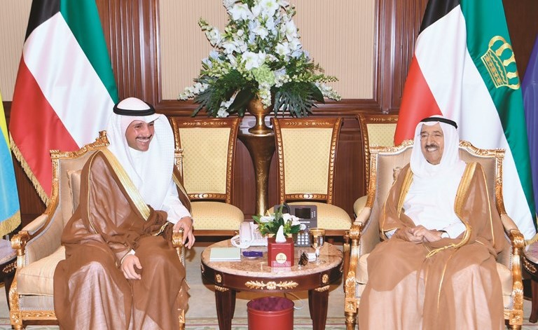 صاحب السمو الأمير الشيخ صباح الأحمد مستقبلا رئيس مجلس الأمة مرزوق الغانم ﻿