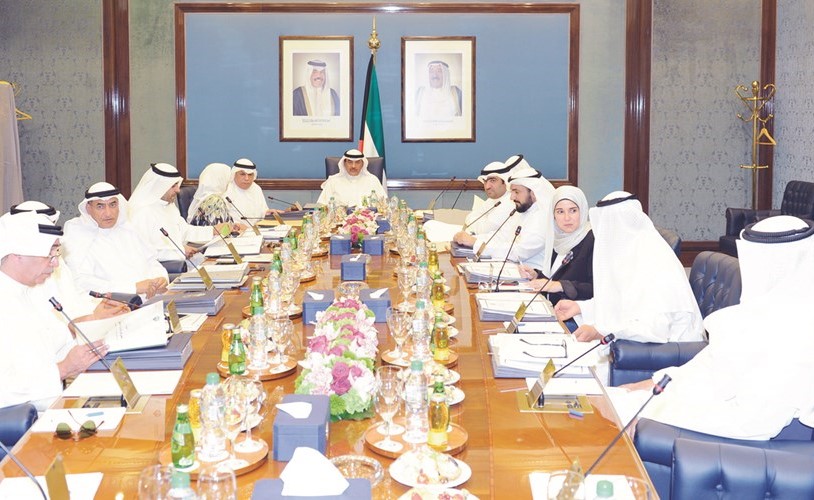 الشيخ صباح الخالد مترئسا اجتماع مجلس الوزراء أمس ﻿