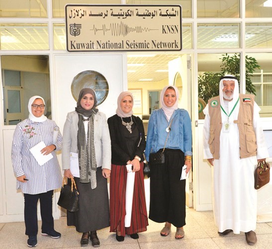معهد الأبحاث نظم زيارة ميدانية لفريق الأيادي الخضراء البيئي التطوعي