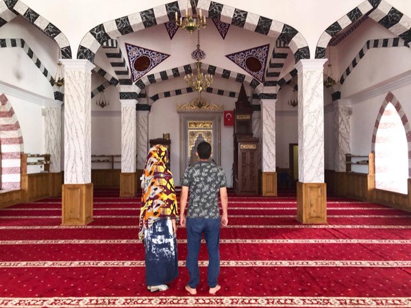 شاهد.. 75 ألف متابع لرحلة زوجين جزائريين إلى إثيوبيا