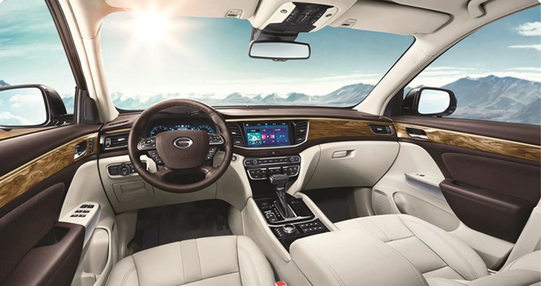 «المطوع والقاضي» تعرض «GAC GS8 2019» في «الصالحية»