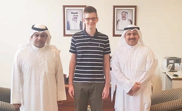 الطالب المشارك يتوسط الشمري والكليب﻿