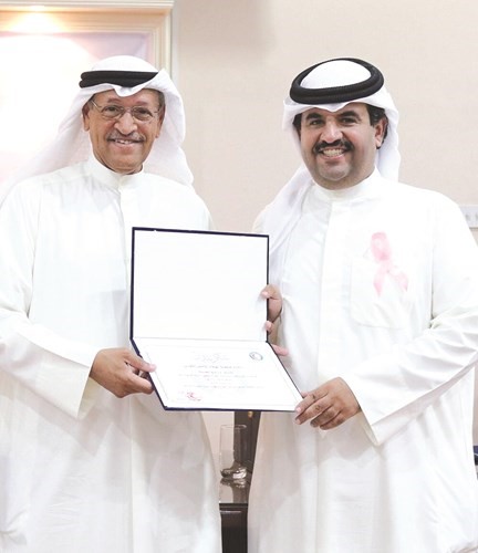 تكريم الشيخ دعيج الخليفة ﻿