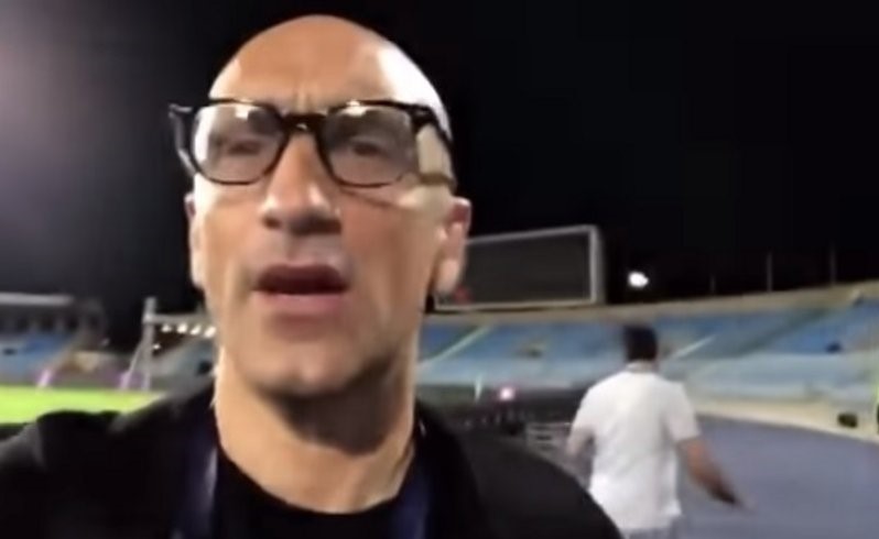 بالفيديو.. صحفي أرجنتيني ومصور برازيلي يوثقان هذا الحدث في الرياض.. إعجاب وتفاعل بصوت الأذان