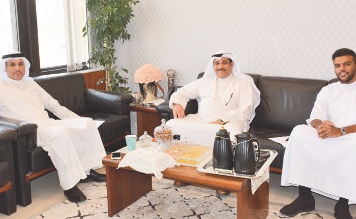 د.مشاري الهاجري يستقبل د.عادل الوقيان والطالب المبدع ثنيان الدرباس﻿