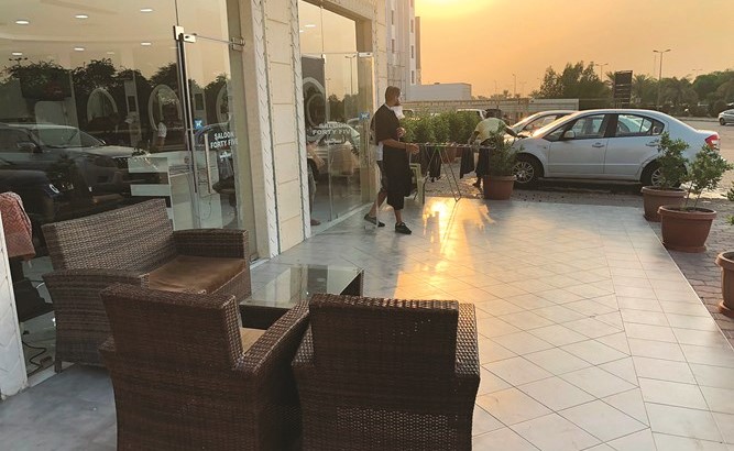أحد مظاهر استغلال المساحة دون ترخيص﻿