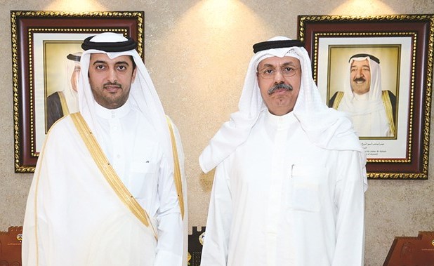 الفريق أول م.الشيخ أحمد النواف خلال استقباله السفير القطري﻿