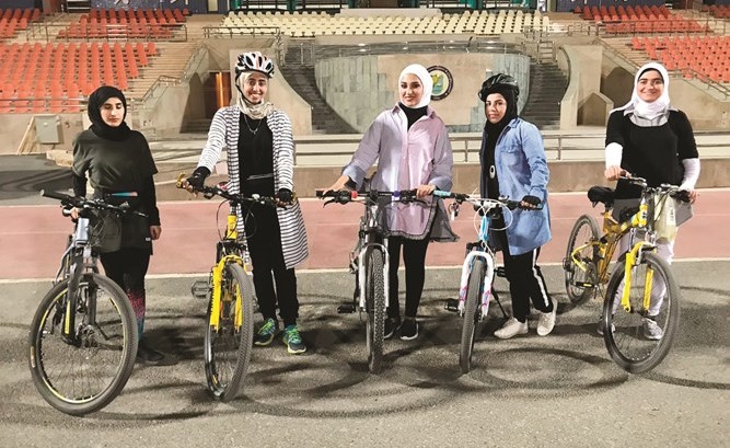 بدء الموسم الرياضي الثالث لفريق دراجات جامعة الكويت