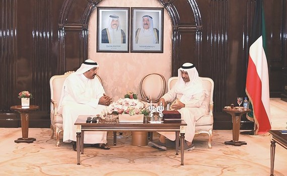 سمو رئيس الوزراء خلال استقباله حمزة الخياط ﻿