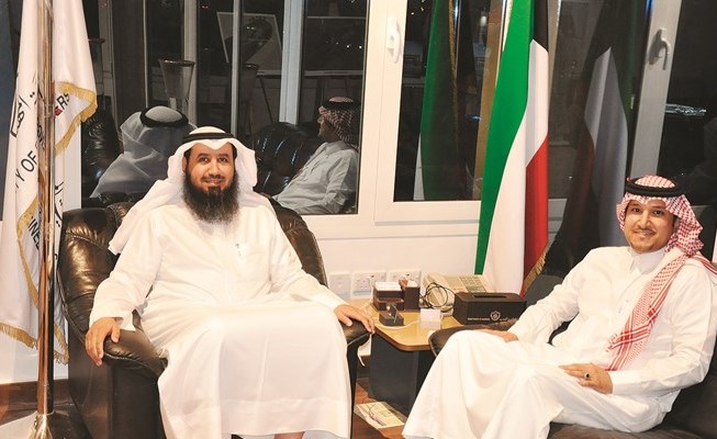 م.فيصل العتل مستقبلا د.م.كمال بن عبدالله آل حمد﻿