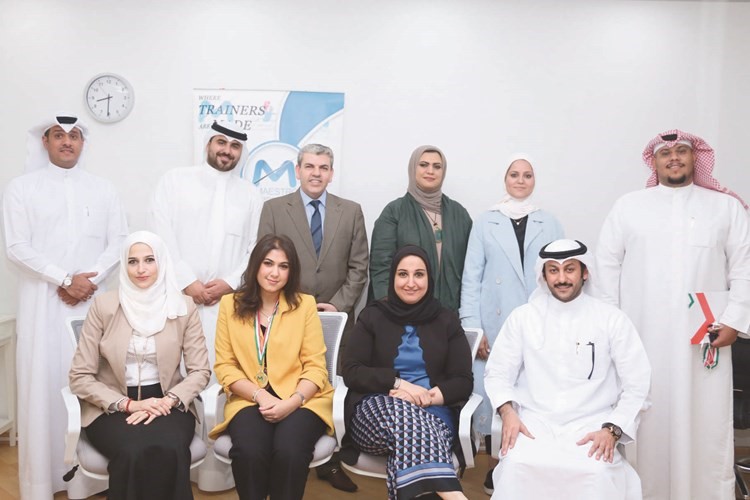 عدد من المشاركين في الدورة﻿