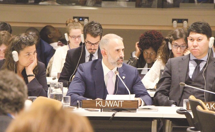 الشيخ جراح جابر الأحمد يلقي بيان الكويت﻿