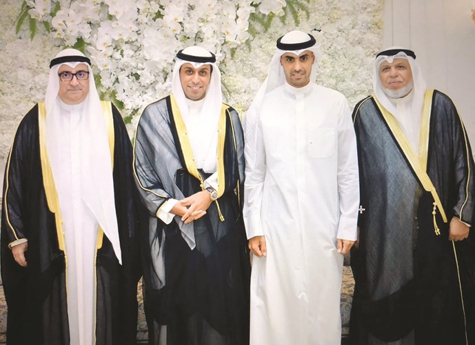 بدر الخرافي مباركا﻿