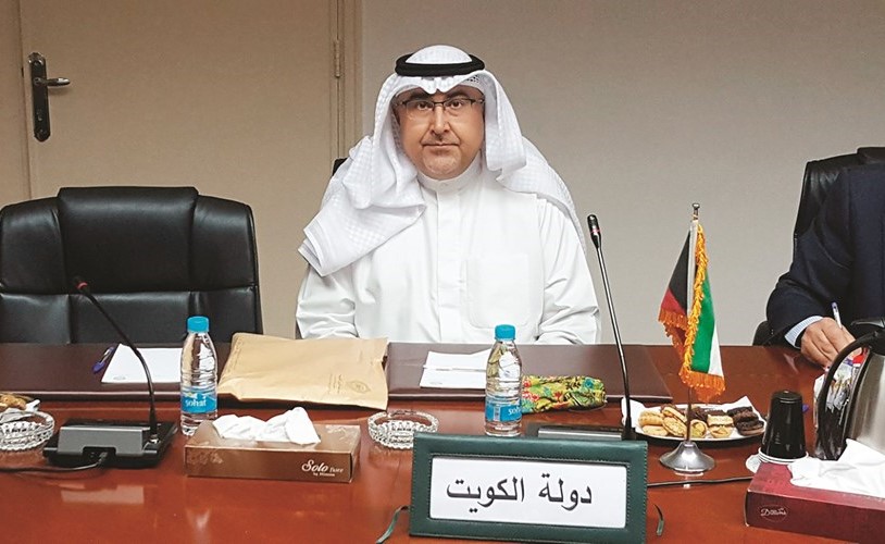 زكريا الأنصاري خلال تمثيله الكويت في مجلس إدارة المركز العربي للبحوث والدراسات القانونية والقضائية في بيروت﻿