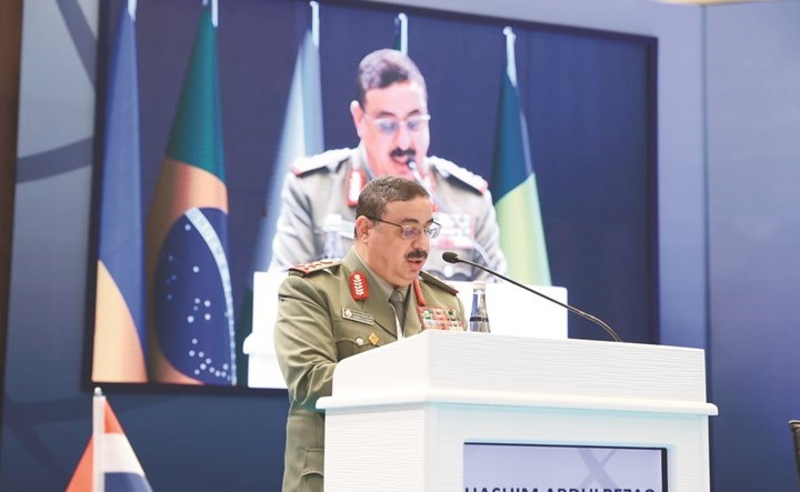 الفريق الركن م.هاشم الرفاعي متحدثا﻿