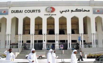 شقيقان جريئان يحبطان سرقة 137 ألف دولار في الإمارات