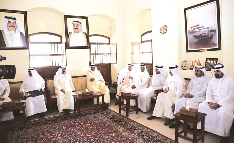 الشيخ صباح الخالد وخالد الجارالله وعبدالعزيز الشارخ وجمال الغانم والحضور خلال حفل المعهد الديبلوماسي ﻿