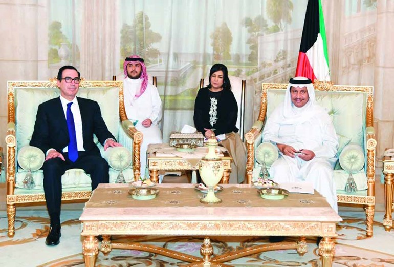 سمو رئيس مجلس الوزراء الشيخ جابر المبارك يستقبل وزير الخزانة الأمريكي ستيفن منوشن والوفد المرافق له
