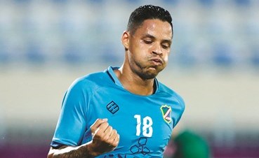 مهاجم السالمية فابيانو تألق بهدفين	(الأزرق.كوم)﻿