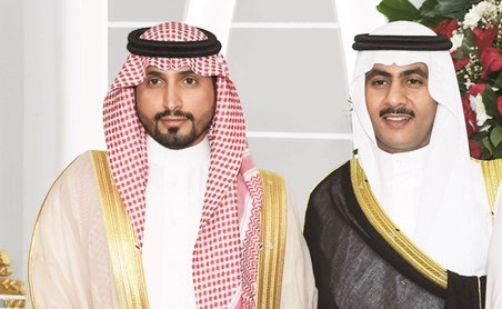 محمد أبوثنين يهنئ المعرس محمد العجمي﻿