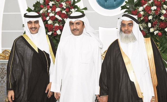 محمد بن سلطان بن حثلين يهنئ المعرس ووالده فجري بن هادي الحجيران﻿