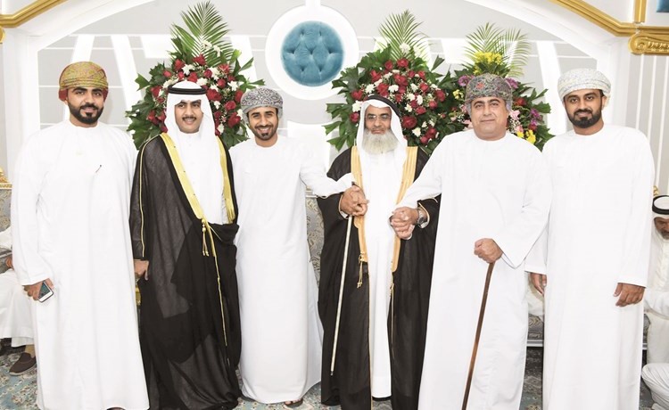 أحمد العريمي وحمود الهوتي وأحمد الوهيبي يباركون﻿