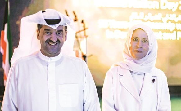 إيمان الروضان ووليد الخشتي خلال الحفل﻿