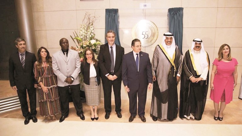 الشيخ صباح الخالد ود.طارق الشيخ خلال الحفل﻿