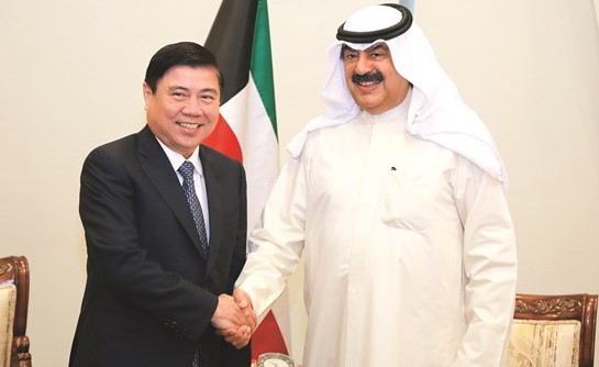 خالد الجارالله مستقبلا نجوين ثان فونغ﻿