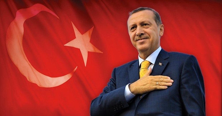 الأمير يهنئ أردوغان بمناسبة العيد الوطني