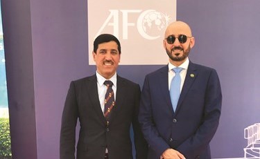 رئيس الاتحاد السعودي قصي الفواز مع أمين عام الاتحاد الكويتي د.محمد خليل﻿