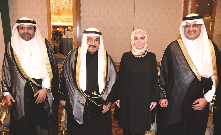 سمو الشيخ ناصر المحمد ومحمد الجبري والسفير السعودي الأمير سلطان بن سعد يقدمون التهاني للسفيرة التركية عائشة كويتاك ﻿
