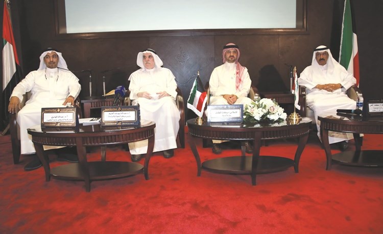 المتحدثون في الندوة﻿