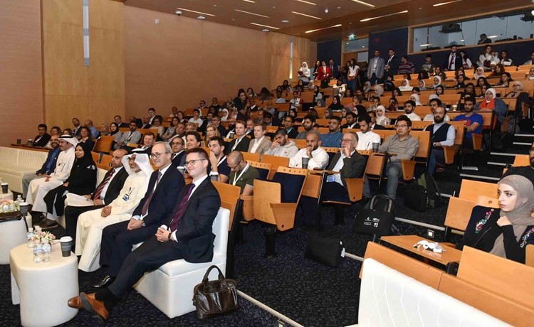 إحدى الجلسات﻿