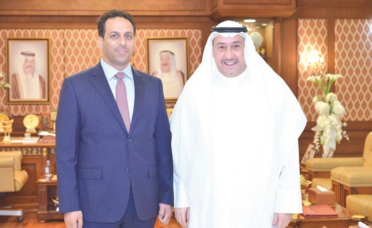 الشيخ فيصل الحمود مستقبلا زياد الجنابي﻿