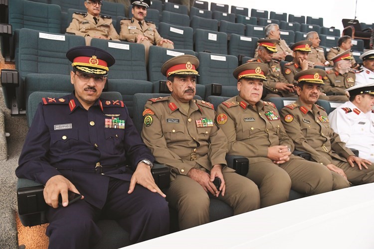 اللواء عدنان السلامة واللواء مشعل المشعل واللواء خالد مضحي الشمري﻿