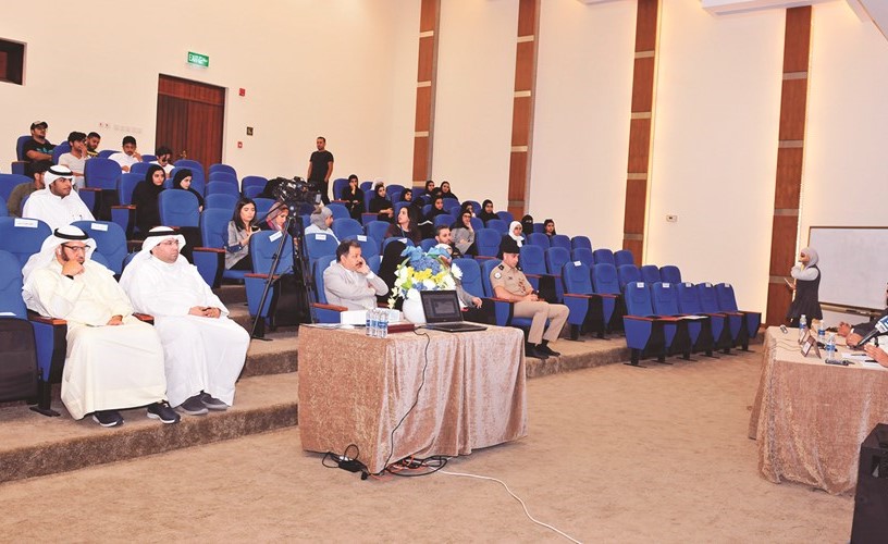 «الهندسة والبترول» نظمت ندوة «سلامة الطلبة والمشكلة المرورية»