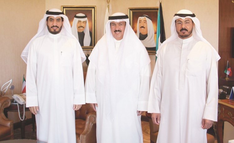 «التطبيقي» و«بيت الزكاة» تقدمان دعماً إضافياً لصندوق طالب العلم