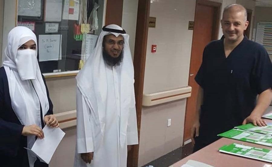 المطيري يطمئن على صحة مصابي حادث حافلة العبدلي
