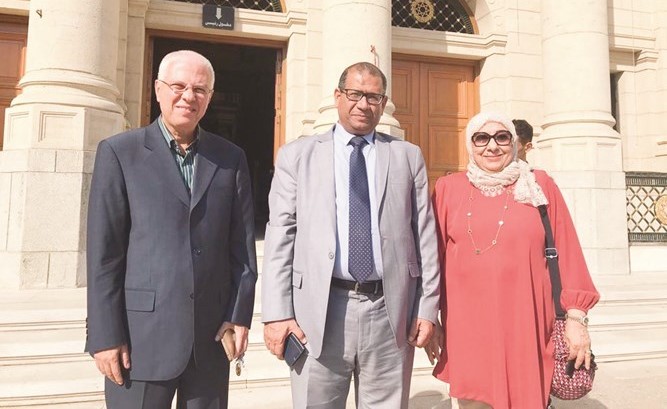 د. سعاد عبدالوهاب خلال زيارتها إلى كلية الآداب - جامعة القاهرة ﻿