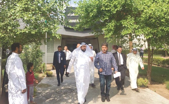 الشيخ د.باسل الصباح ود.مصطفى جعفر خلال تفقد مستشفى الجهراء﻿