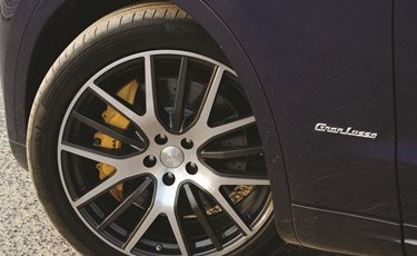 مازيراتـي ليفانتــي.. SUV الرمـح الثلاثـي